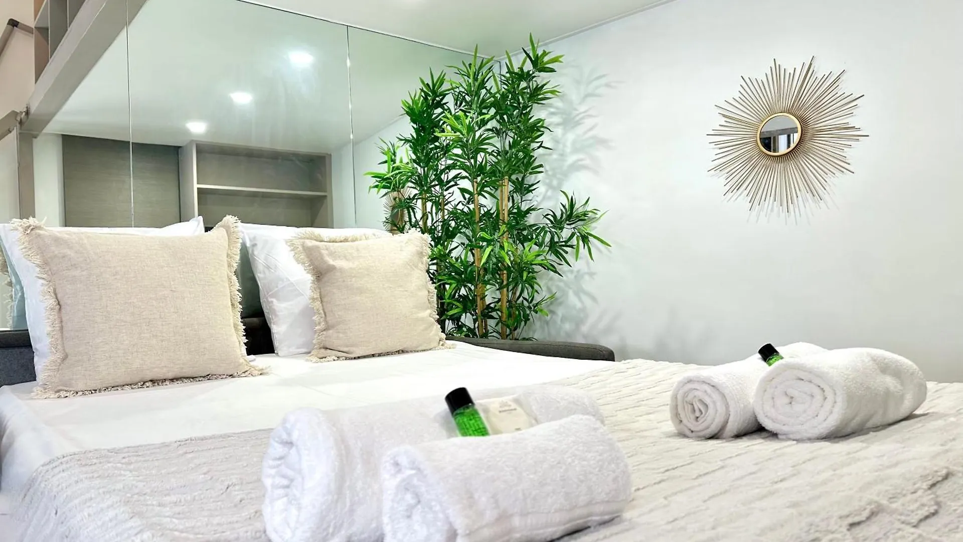 Stylish Studio Steps From Le Marais Paris