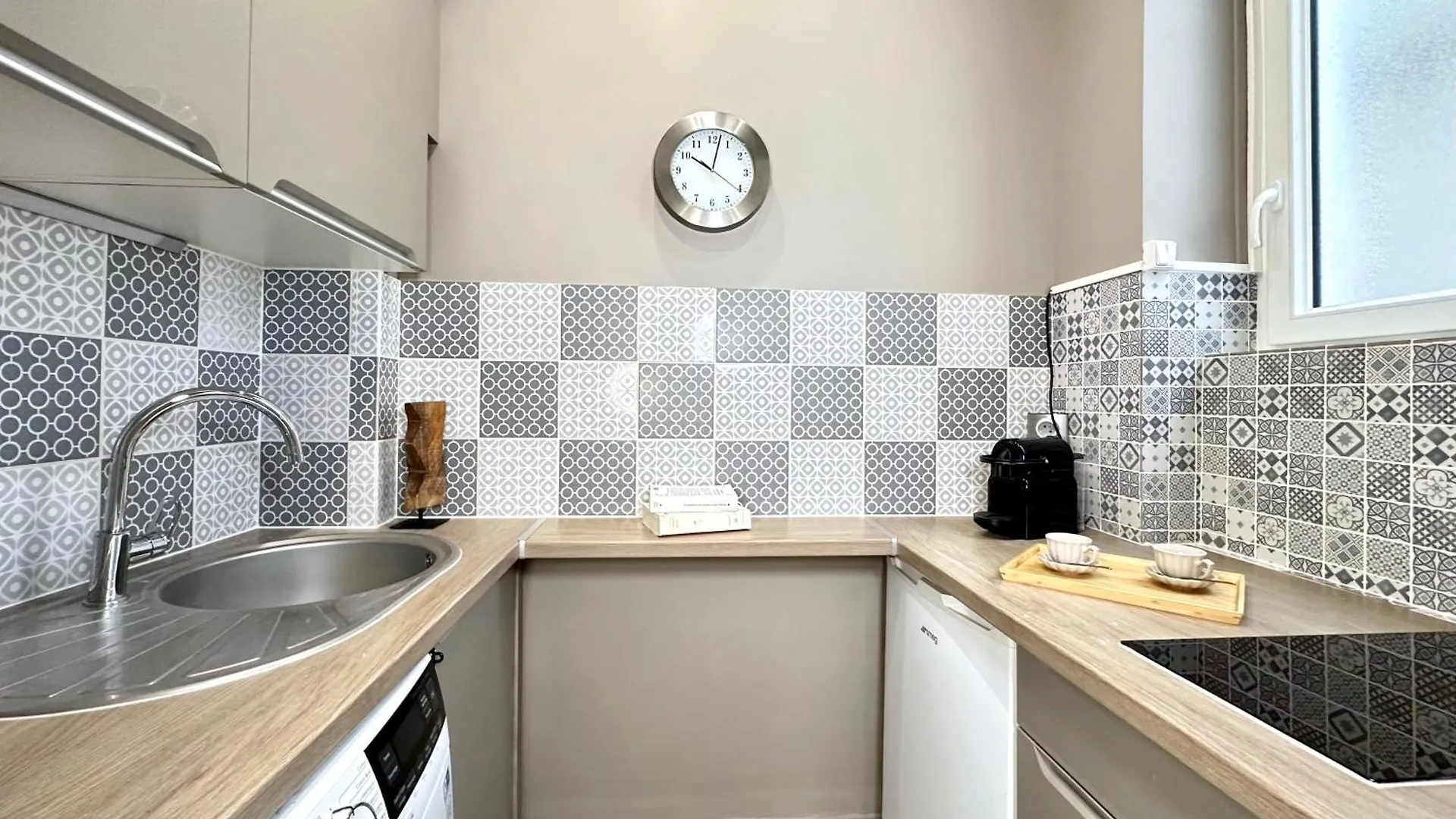 Stylish Studio Steps From Le Marais Paris 0*,