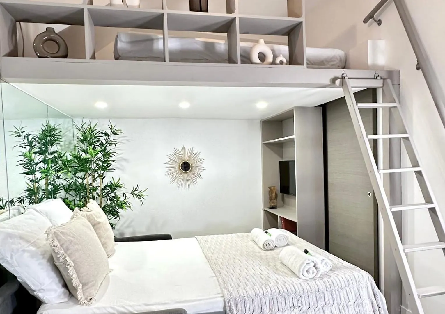 Stylish Studio Steps From Le Marais Paris